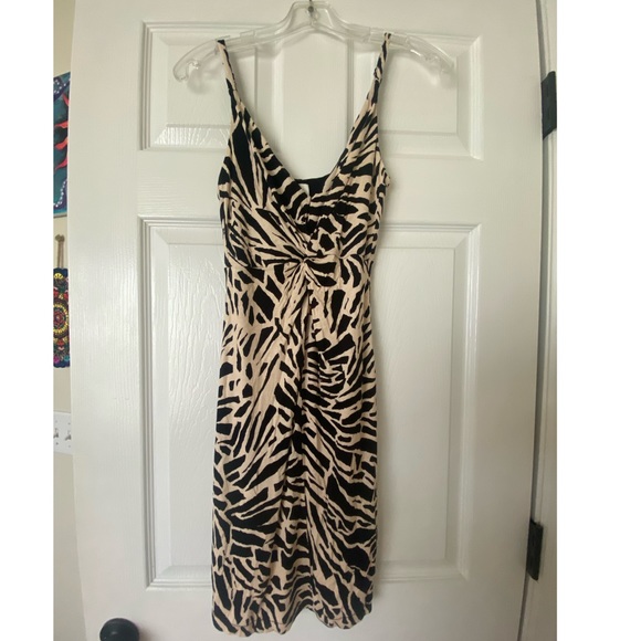 H&M Dress - Picture 2 of 8